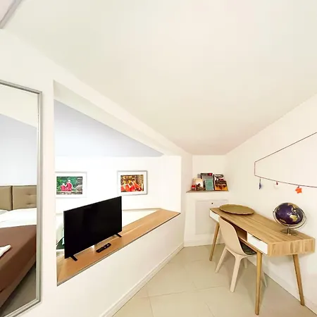 Stella House + Free Park Bed & Breakfast Trezzano sul Naviglio