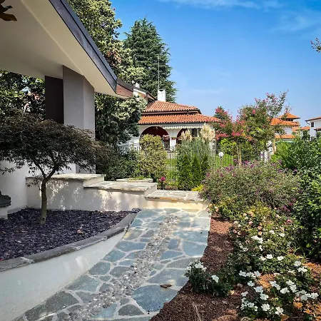 Stella House + Free Park Bed & Breakfast