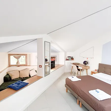 Stella House + Free Park Bed & Breakfast